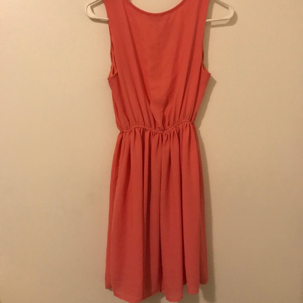 Dress - Picture 2 of 4